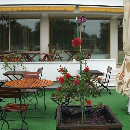 Hotel Condor Mamaia Exterior foto