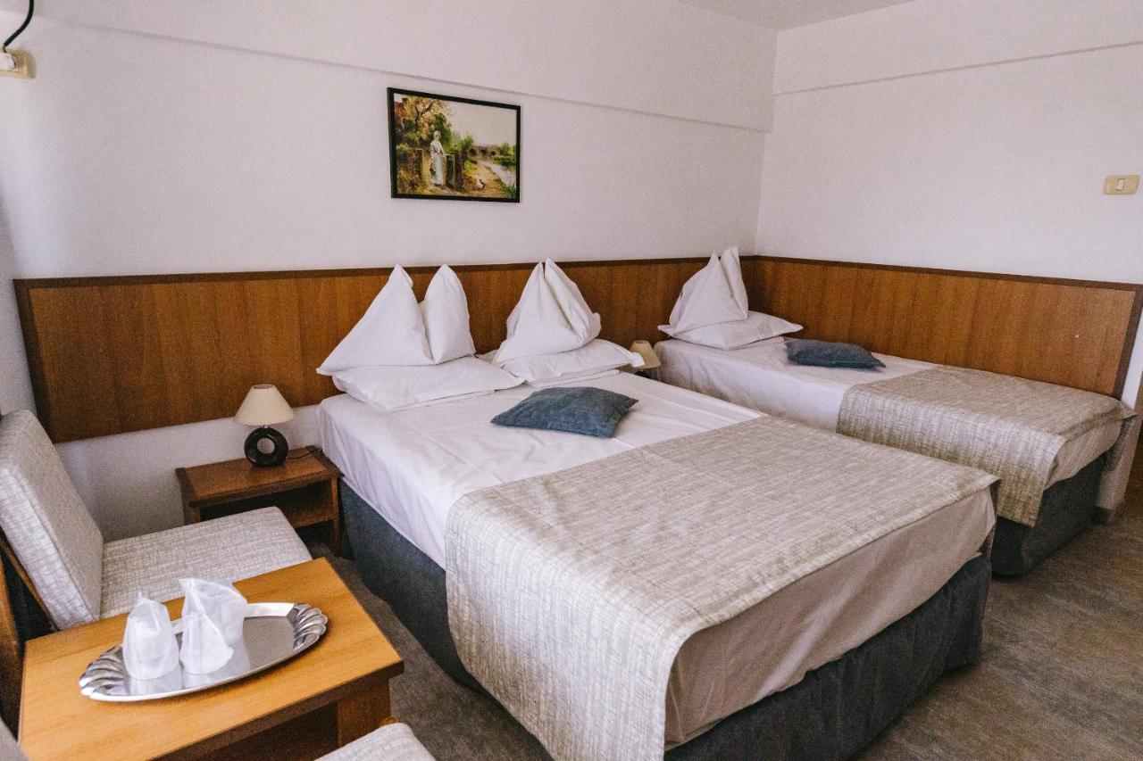 Hotel Condor Mamaia Exterior foto