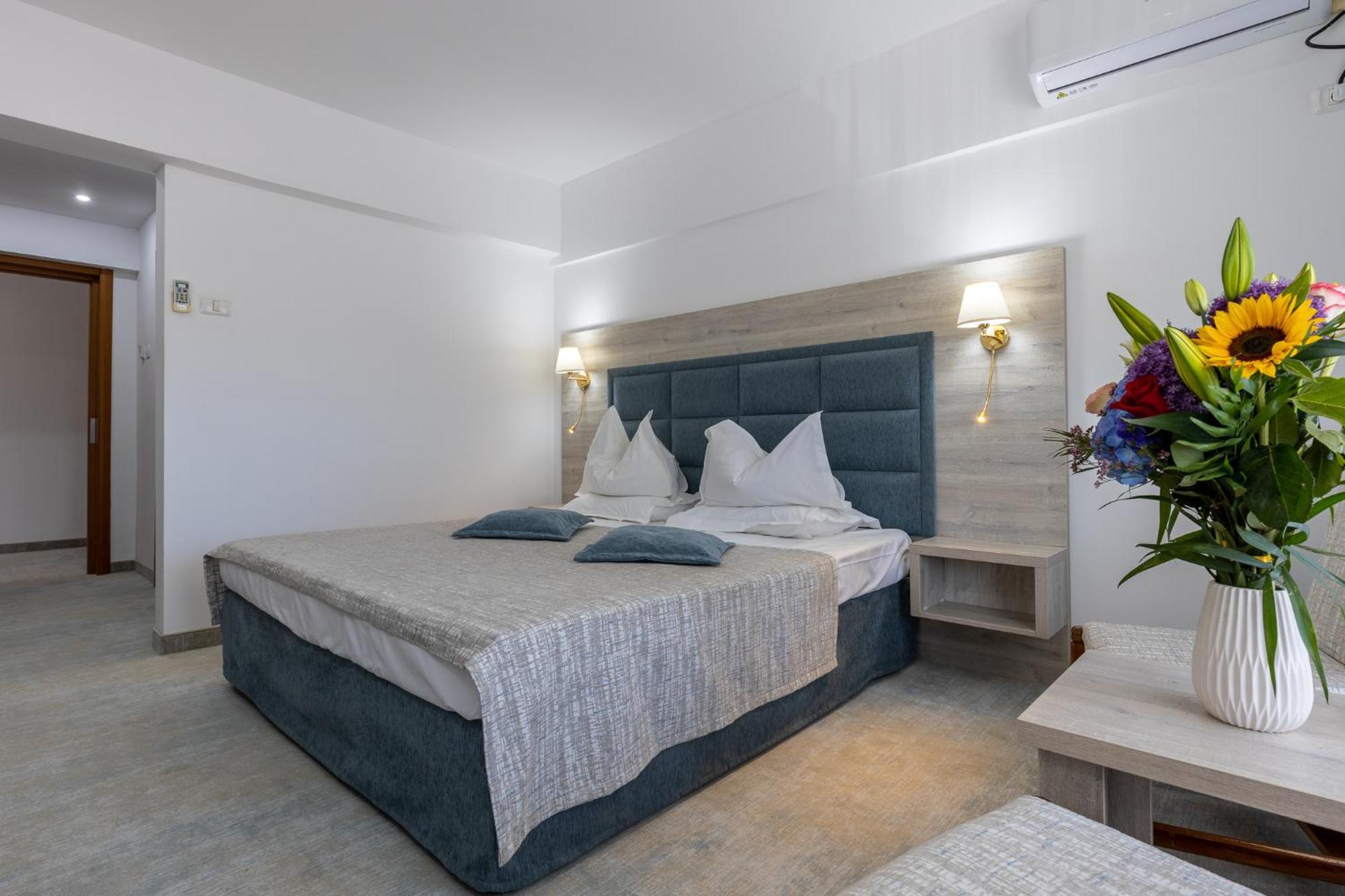 Hotel Condor Mamaia Exterior foto