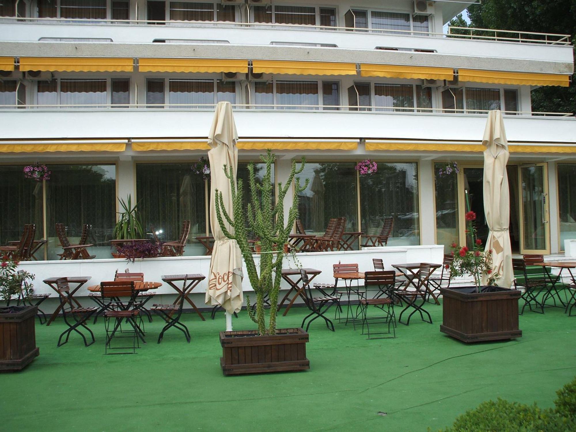 Hotel Condor Mamaia Exterior foto